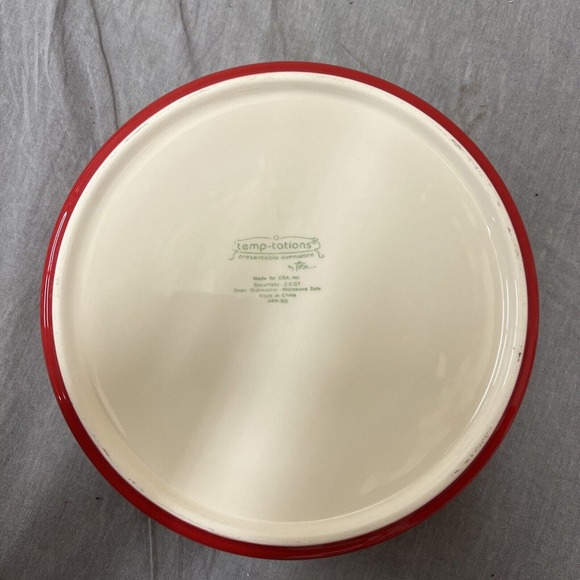 Holiday Temp-Tations Presentable Ovenware By Tara Red & White Snowflake Pattern - Picture 5 of 12